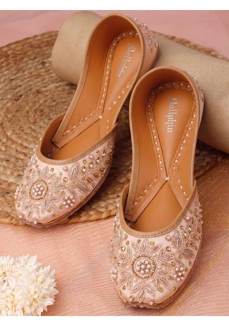 Dollphin Women Golden Embroidered Ethnic Jutti Handcrafted - Indya