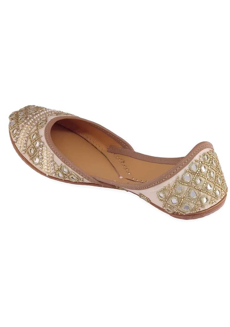 Fulkari Womens Miraj Genuine Soft Leather Embroidered Jutis - Indya
