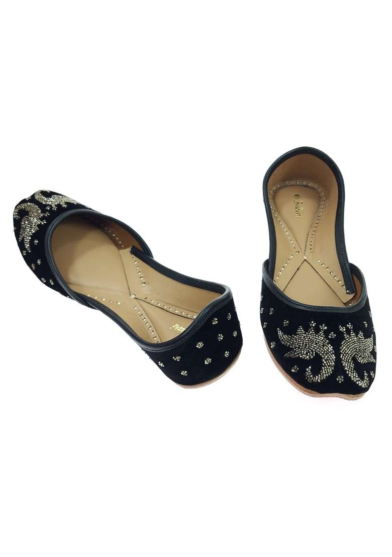 Fulkari Womens Astra Welvet Genuine Soft Leather Embroidered Jutis - Indya