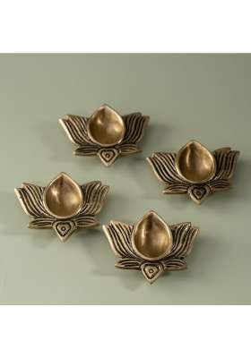 Araana Home Lotus Shaped Brass Diya Traditional Indian Kitchen Decor Non Toxic Durable Golden Finish Set of 4