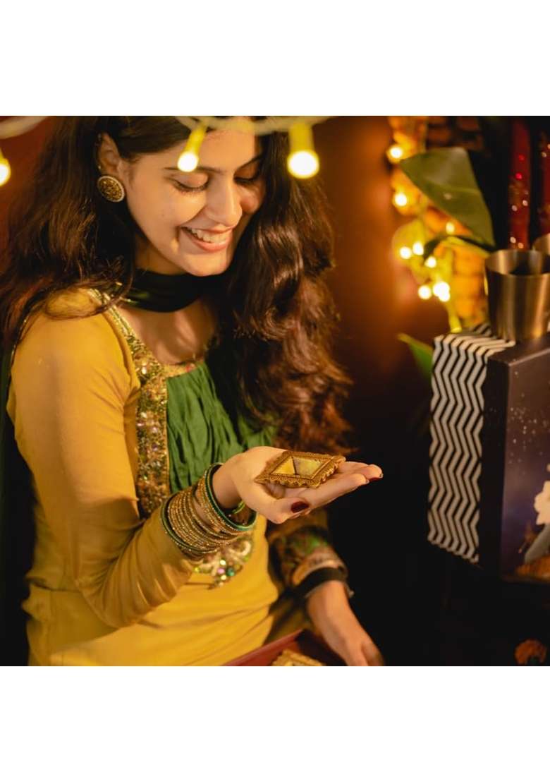 Araana Home Premium Brass Diya Handcrafted Golden Square Oil Lamps for Puja Room Temple Decor Set of 2 - Indya