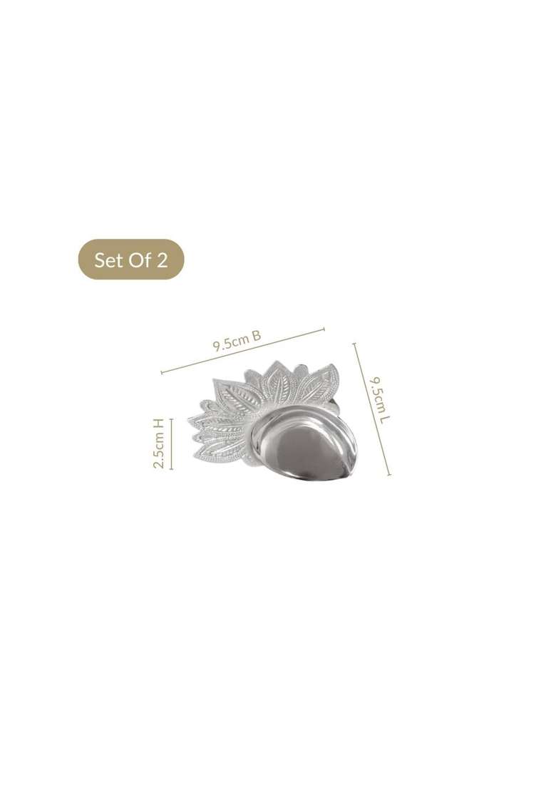 Nestasia Silver Plated Brass Diya for Aarti Leaf Etched Design Pooja Deepak with Gift Box Set of 2 - Indya