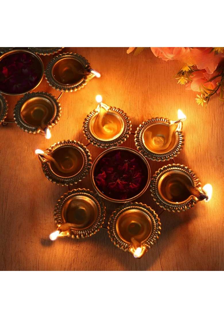 RIPP Diya Urli Set for Diwali Decoration 20 Piece Traditional Decorative Diya Set - Indya