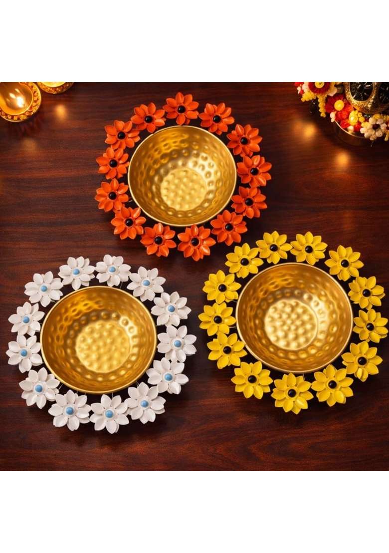 Agaas Enterprises Golden Urli Bowl Decorative Flower Urli for Floating Diyas Candles Flowers Set of 3 - Indya