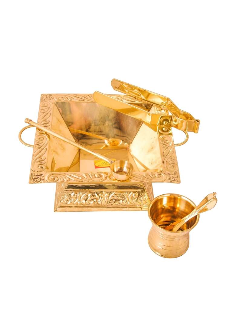 Shiv Shakti Arts Yellow Pure Brass Hawan Kund Agnihotra Set with Both Side Handle and Stand 19 X 19 CM - Indya