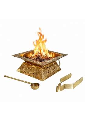 Gold Premium Brass Hawan Kund Set Havan Kund Stand Suchi Spoon Tong Chimta L X B X H 23 X 23 X 11 CM 500 GM