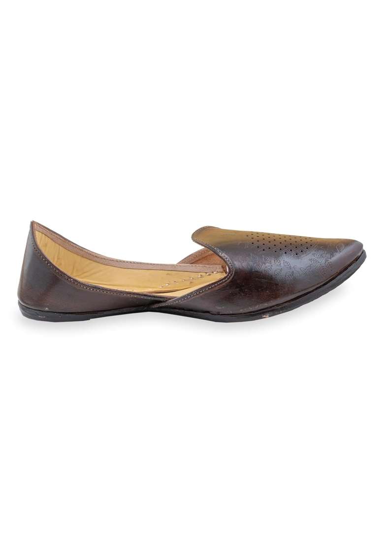 Korakari Brown Mens Traditional Leather Punjabi Jutti Comfortable Mojari for Men - Indya
