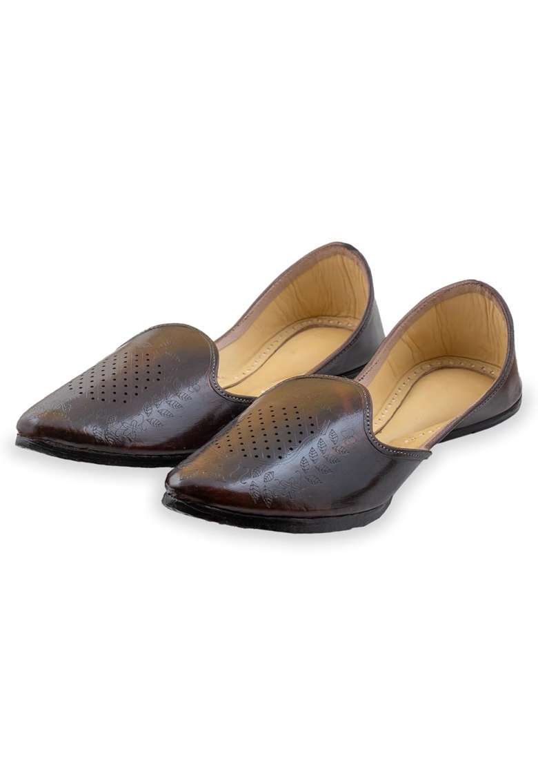 Korakari Brown Mens Traditional Leather Punjabi Jutti Comfortable Mojari for Men - Indya