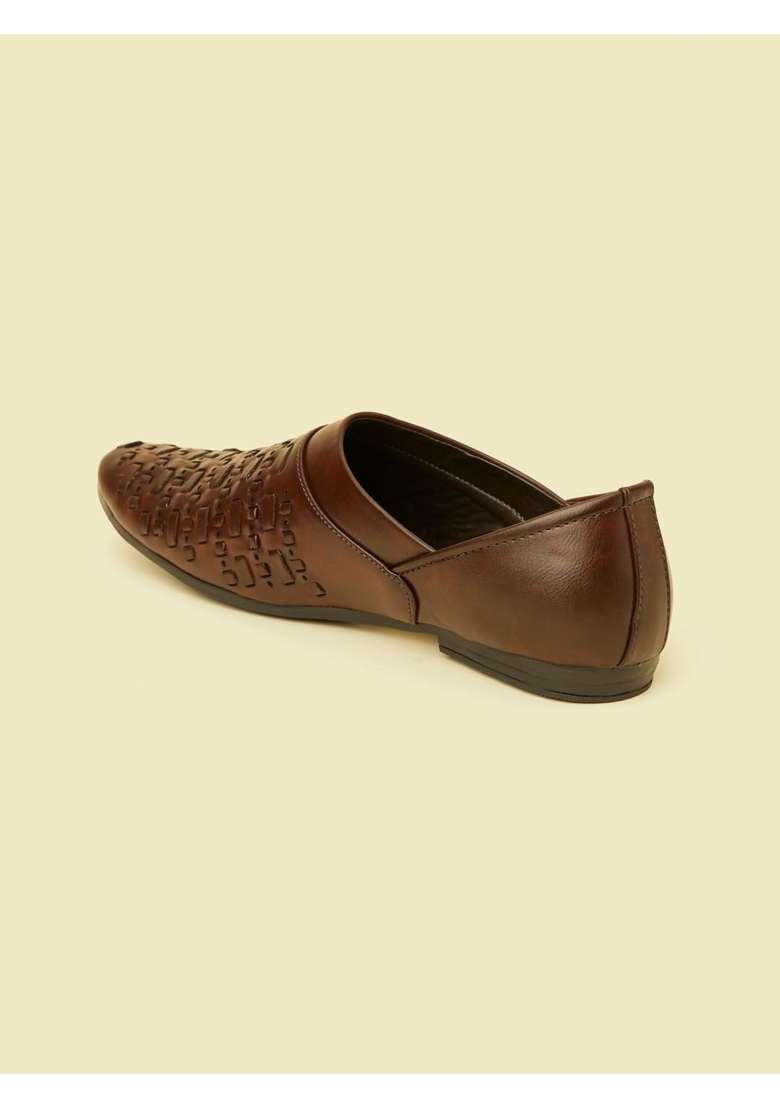 Manyavar Brown Self Texture Loafers Juti Mens Ethnic Jutti - Indya