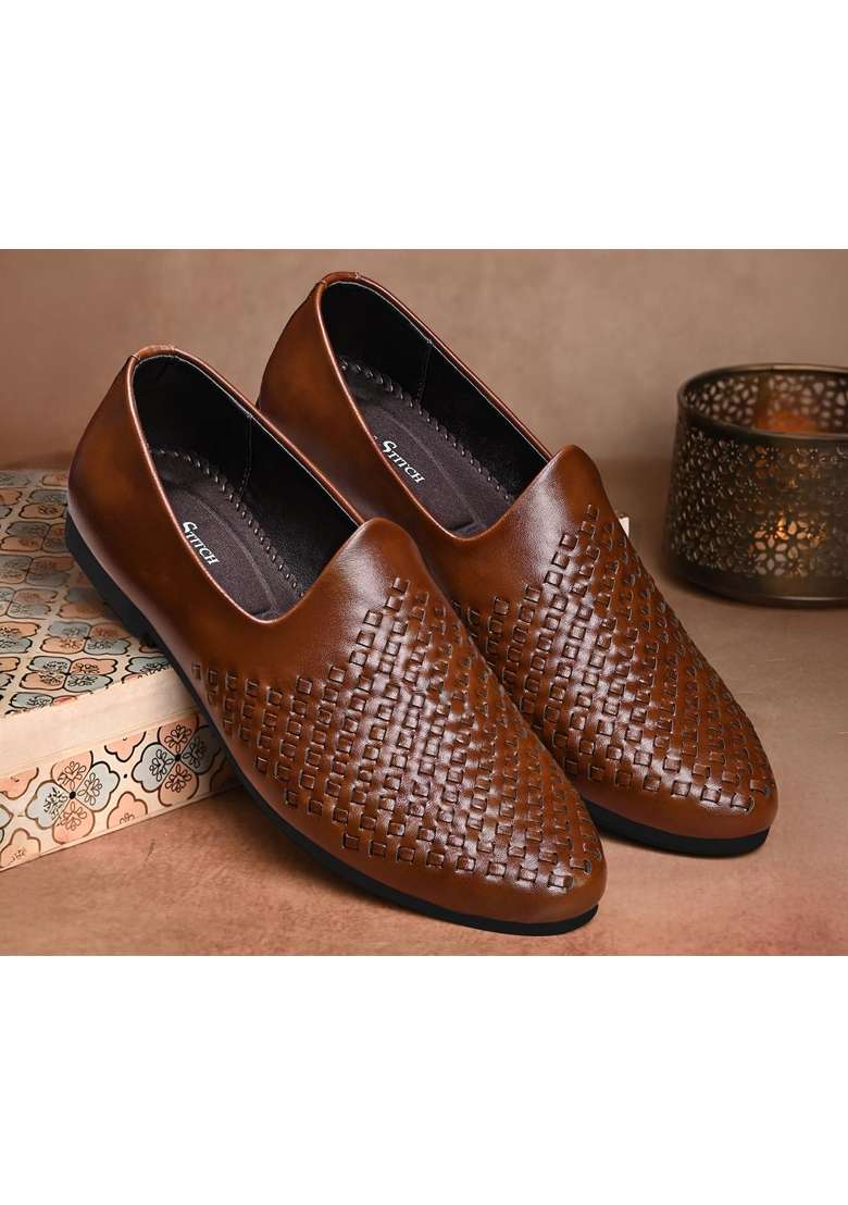 Louis Stitch Mens Russet Tan Ethnic Weaved Textured Slip on Mojaris - Indya