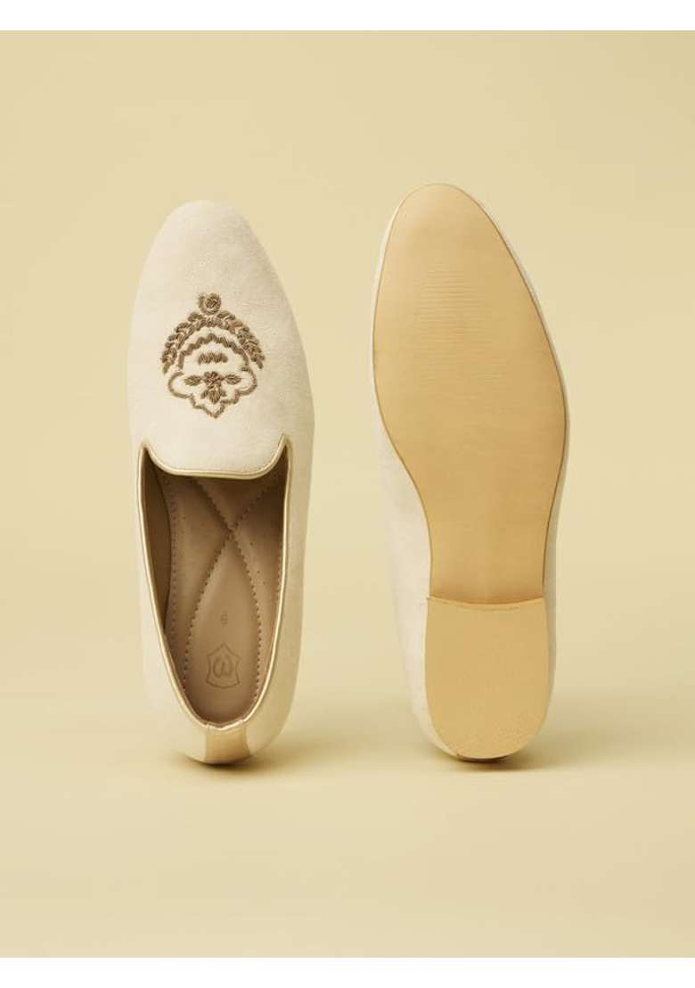 Manyavar Beige Hand Embroidery Loafers Juti Mens Ethnic Jutti - Indya