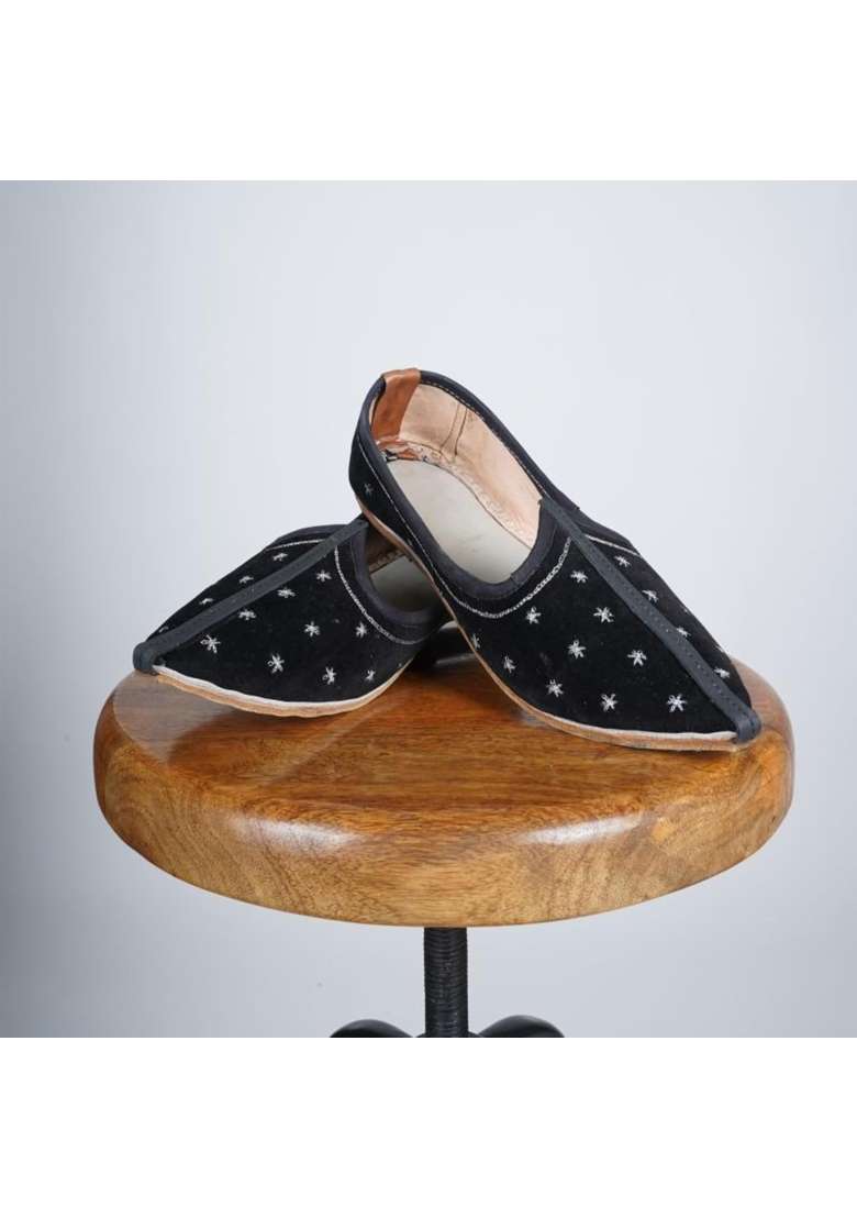 Black Mens Rajasthani Jutti Ethnic Footwear - Indya