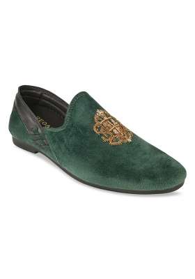 Regal Men Velvet Embroidered Ethnic Slip Ons
