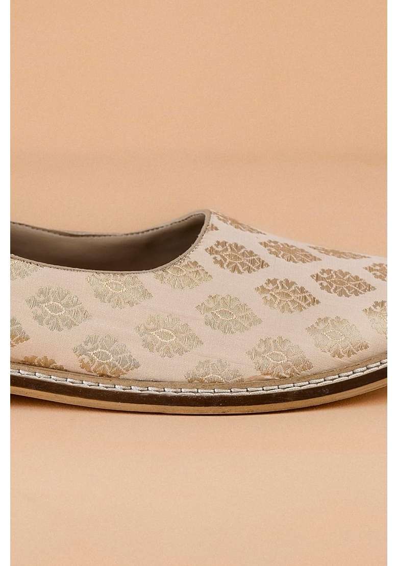 Tasva Ivory Pearl Heritage Mojari - Indya