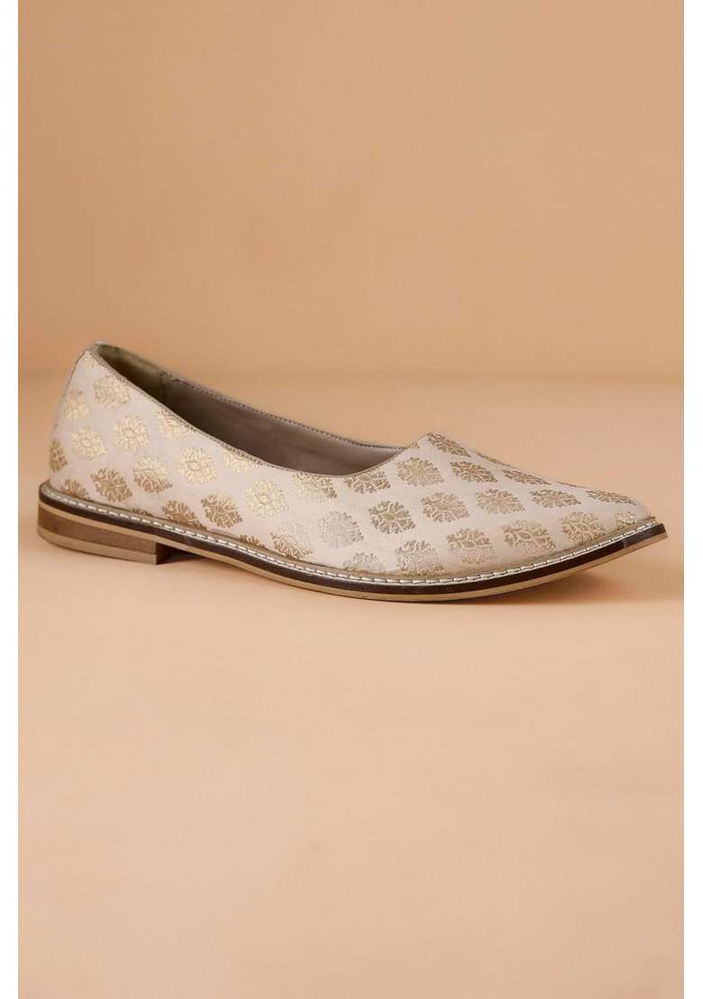 Tasva Ivory Pearl Heritage Mojari - Indya