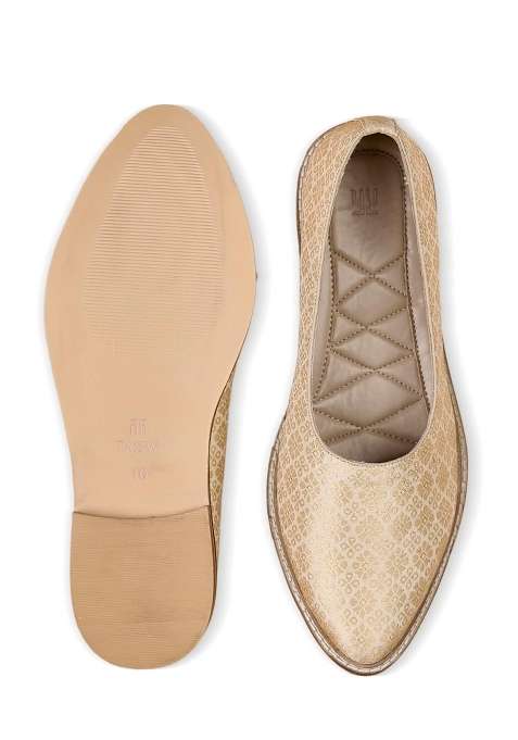 Tasva Imperial Gold Brocade Mojari