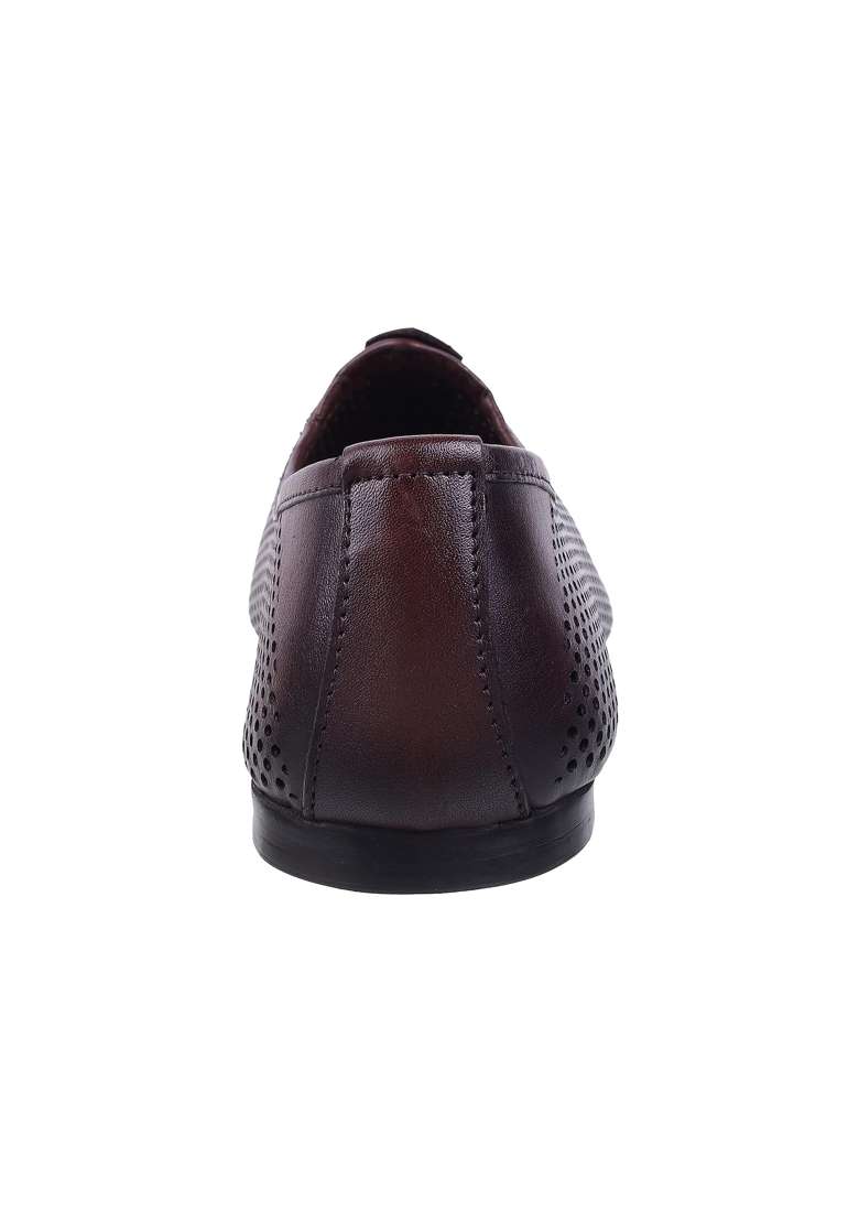 Metro Brown Men Ethnic Leather Jutis - Indya