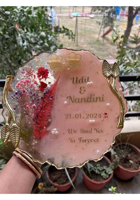 Ivory Shyama Craft Fully Handmade and Customizable Resin Ring Platter with Real Dried Flowers Set of 2