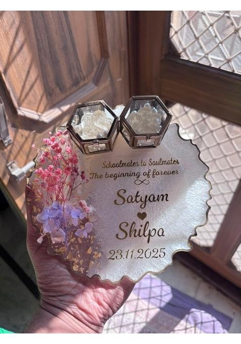 Shyama Craft White 8 Inch Customized Resin Engagement Platter with 2 Vintage Ring Boxes