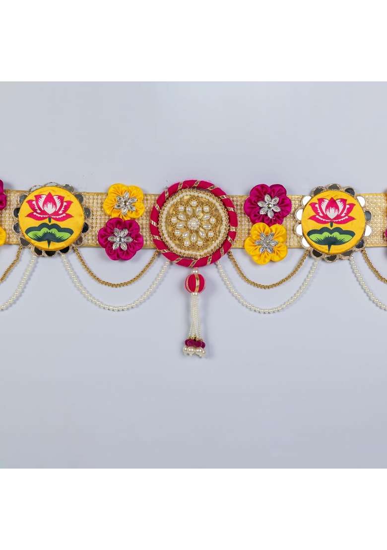 ART by Chaitasi Handmade Stylish Toran for Door Latest Entrance Door Thoranam for Home Decor Diwali Bandarwal - Indya