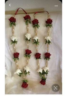 Artificial Flower Wedding Varmala Jaimala Crafted with Beautiful Red and White Rose Flowers