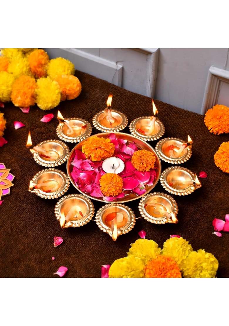 Craftvatika Gold Iron Urli Bowl for Home Decor Decorative Diya Flower Shape Flower Pack of 10 - Indya