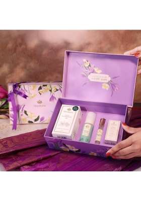 Shankara Glow with Saffron Gift Set Luxurious Ayurvedic Skincare Kit with Kumkumadi Oil Lip Oil