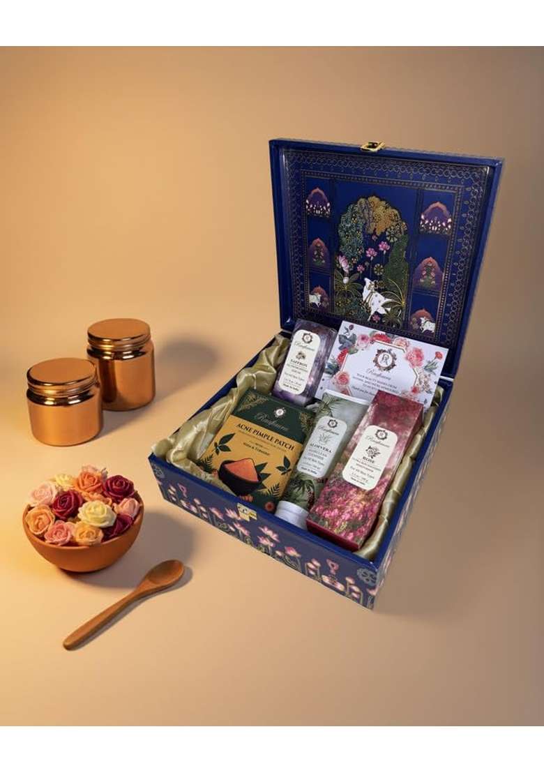 Raafiaura Luxury Skincare Gift Box Pampering Kit with Cleanser Serum Moisturiser and Pimple Patch - Indya