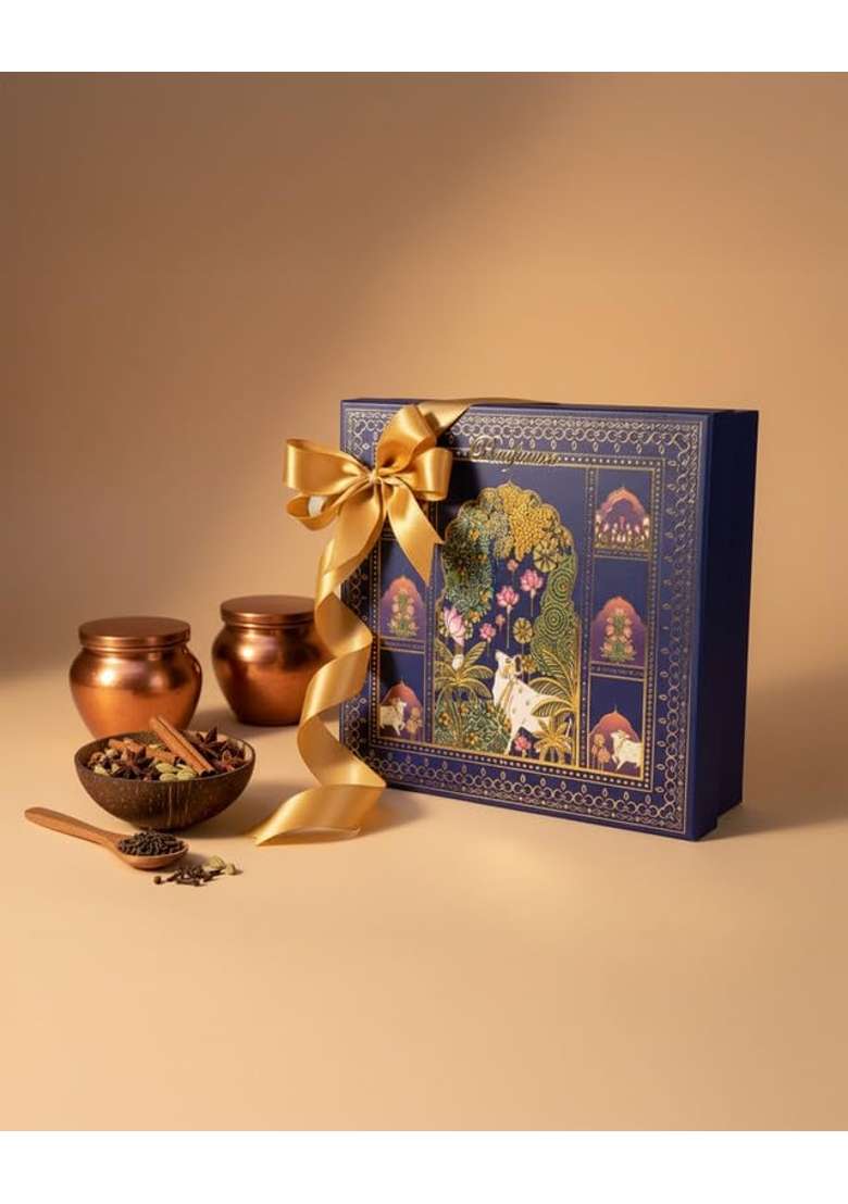 Raafiaura Luxury Skincare Gift Box Pampering Kit with Cleanser Serum Moisturiser and Pimple Patch - Indya
