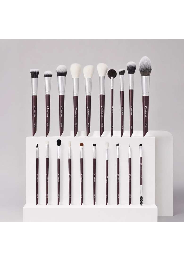 Makezmia Brown Face Edit 20 Brushes Makeup Set Kit for Foundation Concealer Highlighter and Blending - Indya