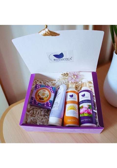 Botantica Morning Bloom Gift Box Gift Set for Face and Body Pack of 4
