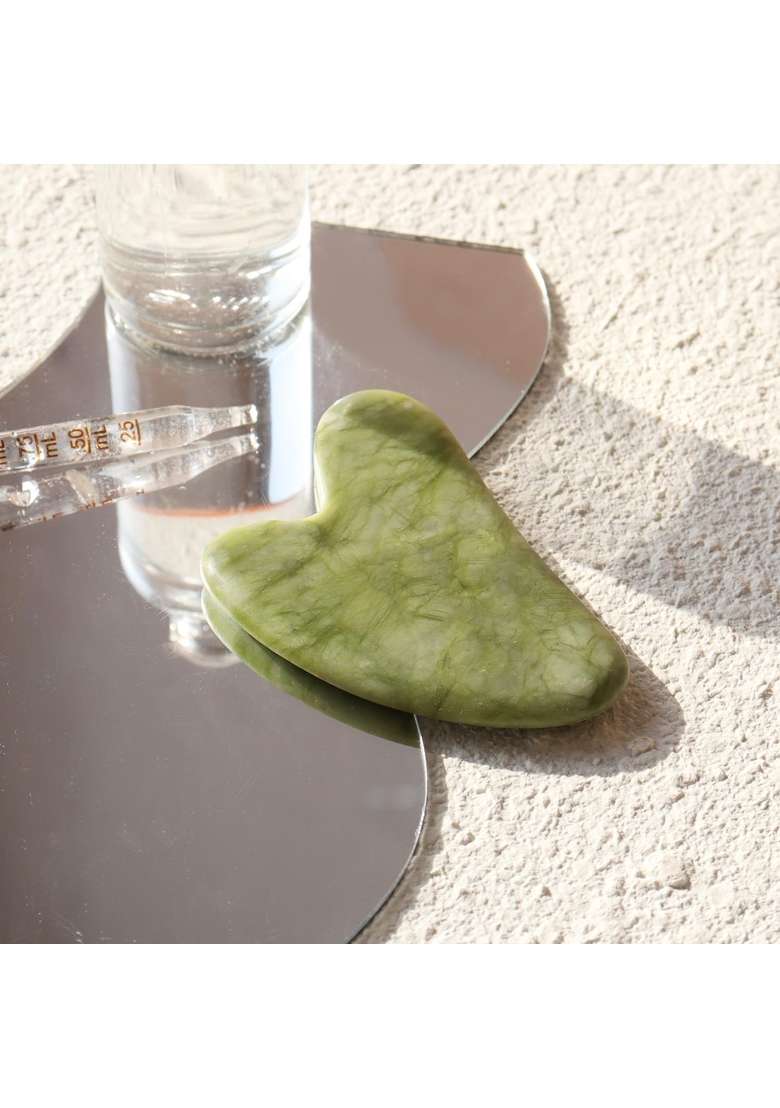 Misk Naturals Green Jade and Gua Sha Roller Set for Face Refreshing and Firming Effect - Indya