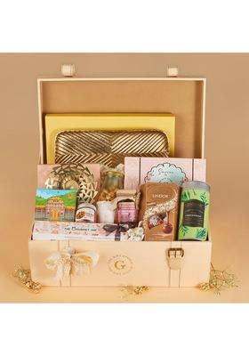 The Gift Studio COM Premium Gift Hamper Assorted Gourmet Treats Sweets Snacks and Festive Add Ons