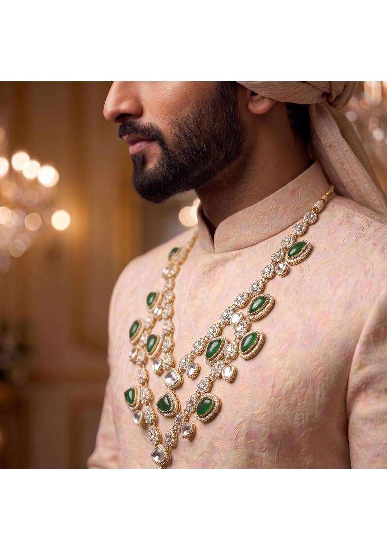 Jiyanshi Fashion Mens Emerald Green and Kundan Stone Groom Necklace - Indya