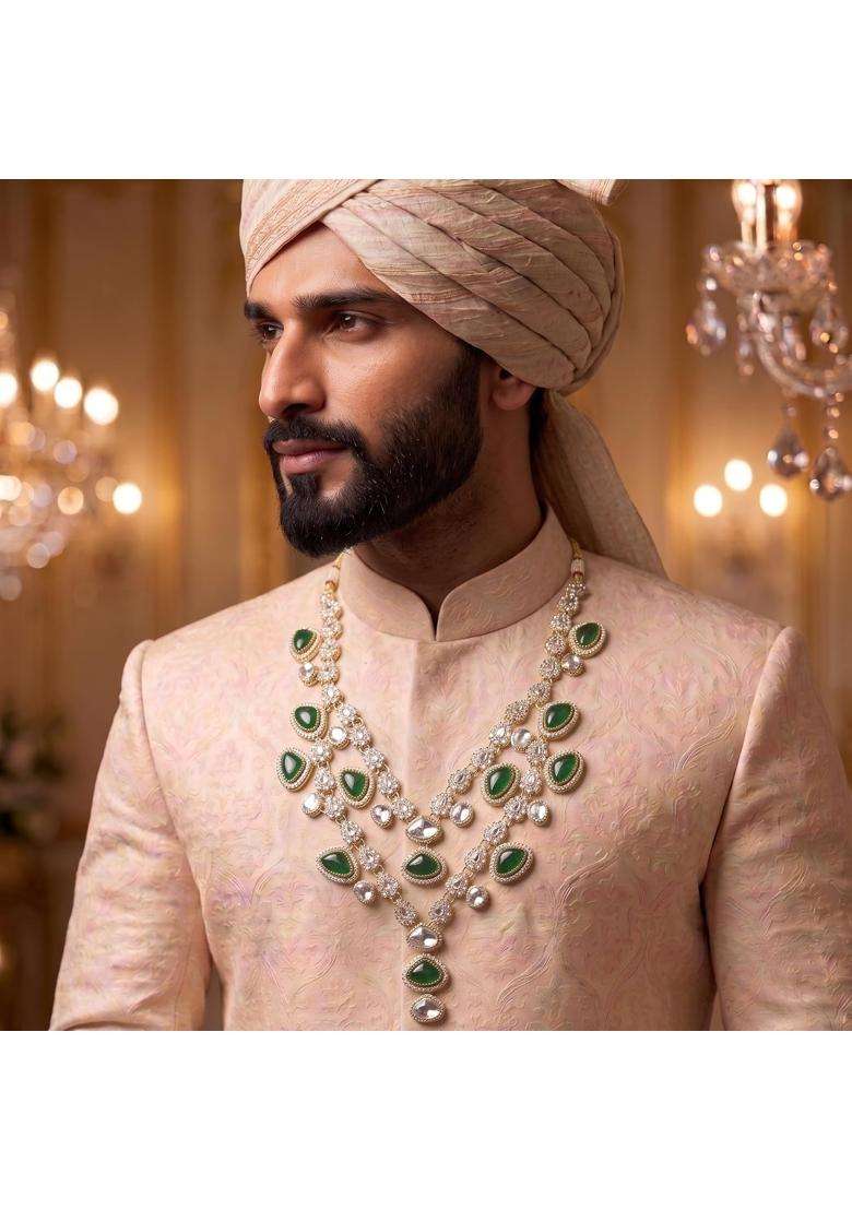 Jiyanshi Fashion Mens Emerald Green and Kundan Stone Groom Necklace - Indya