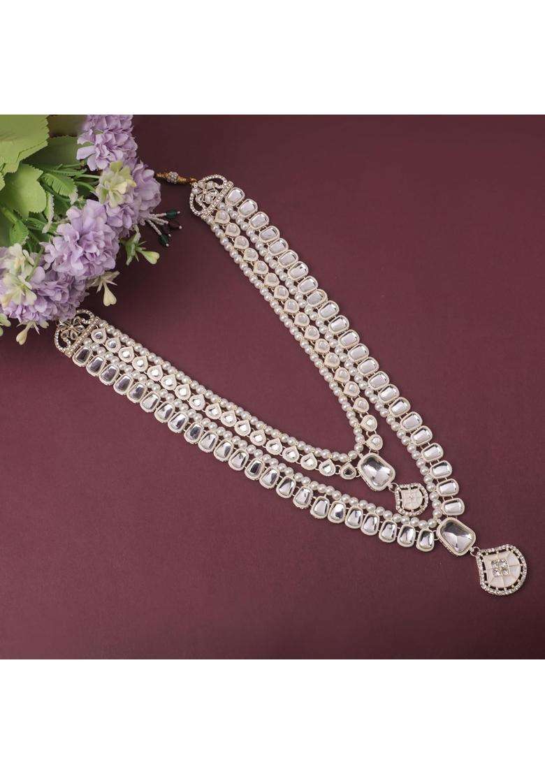 Jiyanshi Fashion White Mens Kundan and Pearl Dulha Mala - Indya