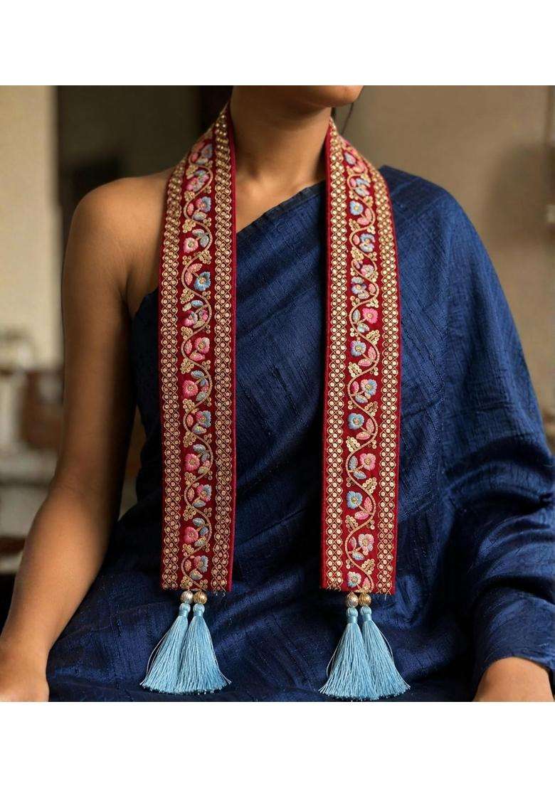 Manya Drym Traditional Wedding Swagat Mala for Guests Velvet Decorative Welcome Mala with Floral Embroidery - Indya