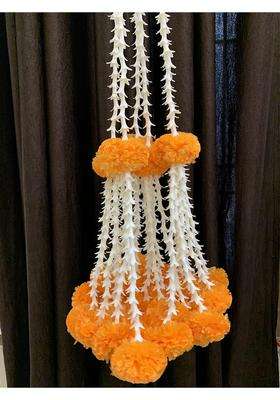 Sphinx Artificial Rajnigandha Tuberose and Clustered Marigold Genda