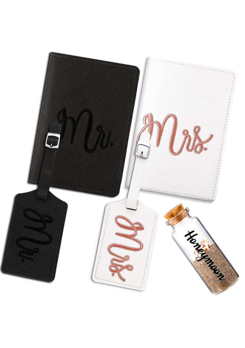Weewooday 5 Pieces Mr and Mrs Luggage Tags and Passport Holders Honeymoon Gift Set with Sand Keepsake Jar - Indya