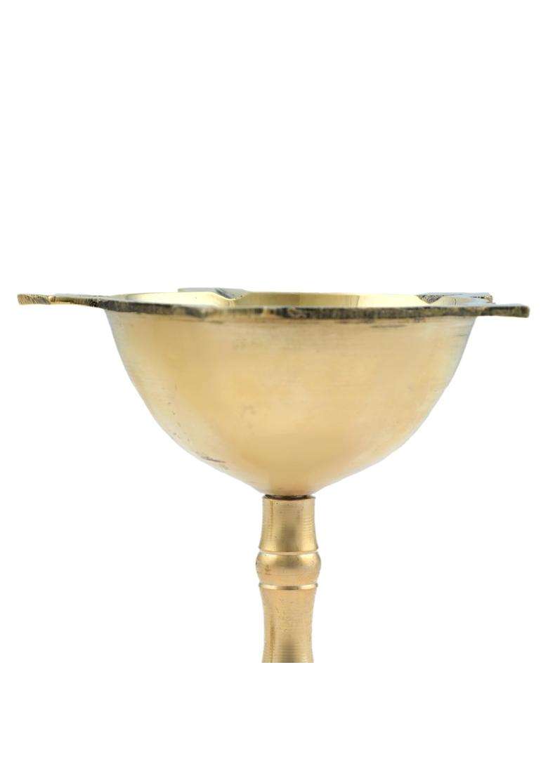 Aditri Creation Decorative Diya Deepak Pooja Diya Star Design Puja Item Brass Oil Lamp for Pooja Aarti Diya - Indya