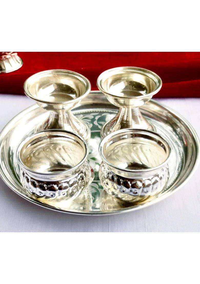 Sgr Handicrafts German Silver Pooja Combo Set 5 Pieces 6 Inch Pooja Plate with 2 Diyas and 2 Kumkum Bowls - Indya