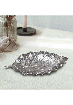 Rugsotic Carpets Handmade Decorative Silver Color Coated 18 X 9 and Half X 2 Cms Aluminium Tray