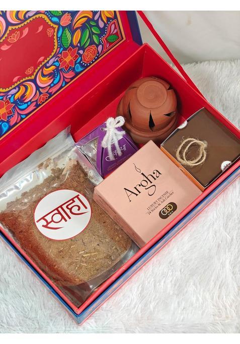 Gomeya Luxury Uphaar Pooja Box Argha Incense Cones Svaha Havan Samagri Abha Treeni Diyas Lavanya Triangle