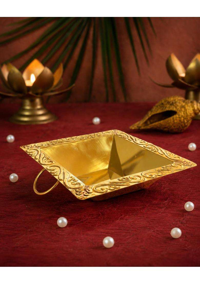 MOJO JOJO Gold with Brass Tong and Wick Stick Traditional Havan Kund for Puja Yagya Hawan and Vastu Rituals - Indya