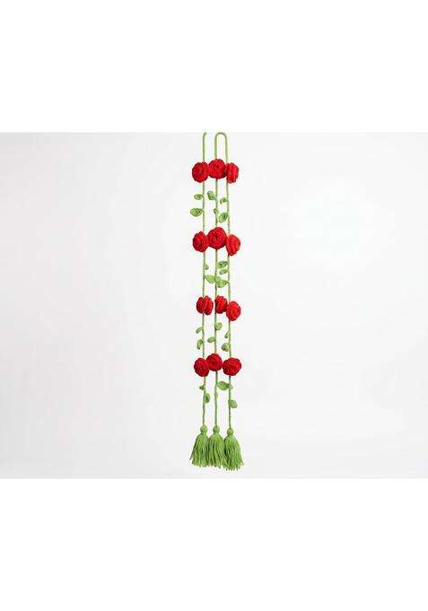Hookedoncute Handmade Crochet Floral Paranda with Red Roses
