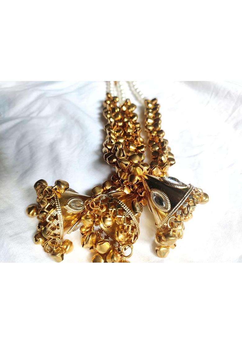 Mahavya Flora Mukta Pearl Parandi Handmade Boho Traditional Paranda Hair Accessory with Pearl Embellishments - Indya