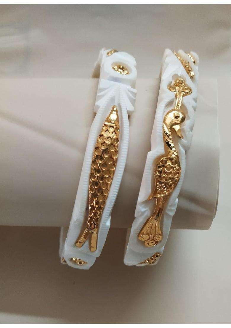 Purabi Jewels Original Shakha Badhano with Gold Plating Beautiful Fish and Peacock Machh Mayur Set of 2 - Indya