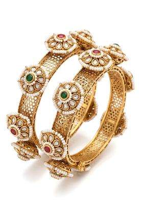 Karatcart Rajwadi Gold Plated Floral Design Bridal Bangles for Women