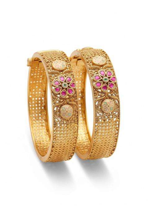 Karatcart Traditional Gold Plated Royal Design Floral Bridal Bangles for Women