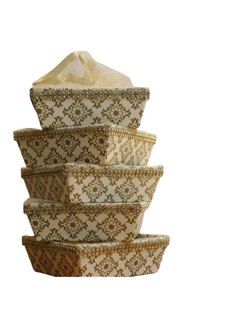 Scissors Craft Premium Printed Hardboard Gift Hamper with Golden Net Cover Pack of 50 - Indya